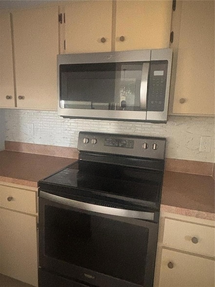 Foto del edificio - 327 Dundee Dr