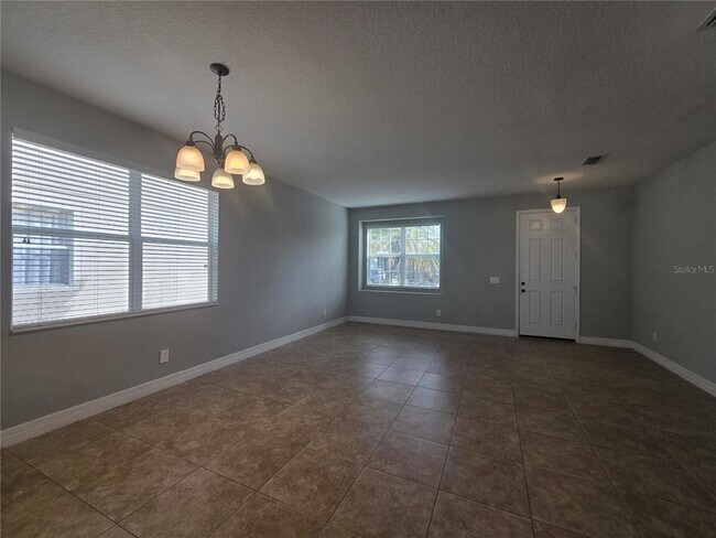 Foto del edificio - 2274 Geneva Dr