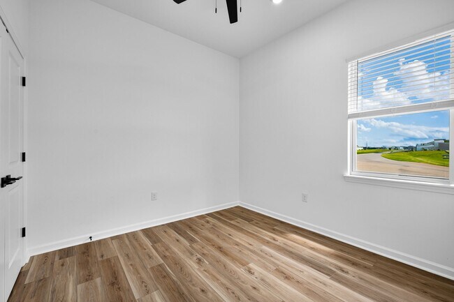 Foto del edificio - 316 Indigo Ln