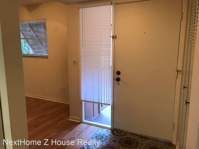 Building Photo - 190 Hickory Woods Ct