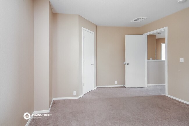 Building Photo - 3234 Dartmouth Field Ln