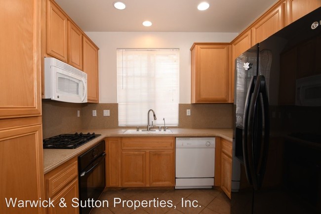 Building Photo - 3 br, 2.5 bath House - 2789 Bear Valley Road