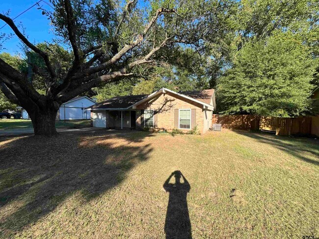 Foto del edificio - 800 Pinkerton St