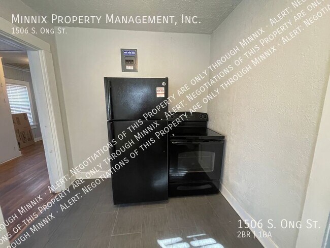 Building Photo - 1506 S. Ong St.