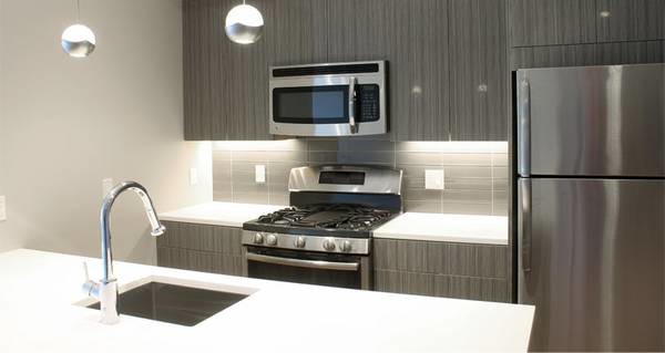Foto principal - 2718 Hoyt Ave S