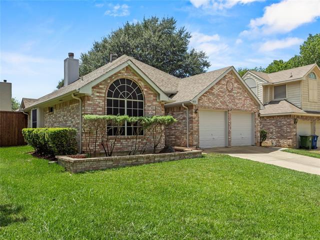 Foto del edificio - 2613 Maywood Ct