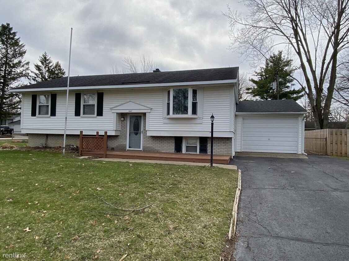 Foto principal - 3 br, 1 bath House - 857 Glenn Ct