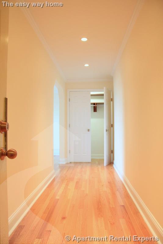 Building Photo - 60 Brattle St