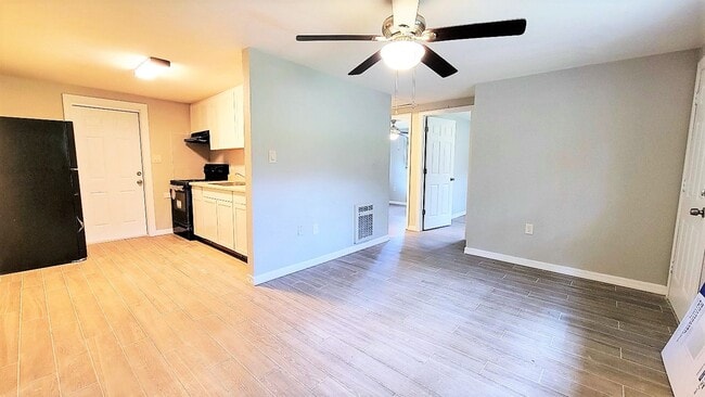 Foto del edificio - Charming 2 Bedroom, 1 Bath