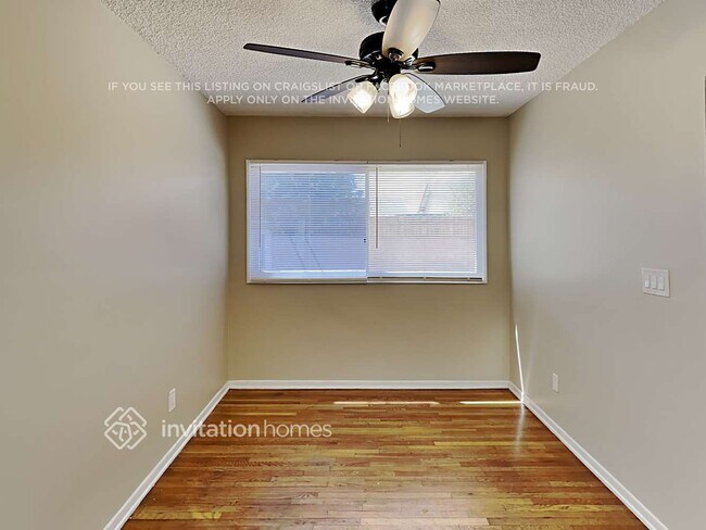 Building Photo - 14251 Minnehaha St