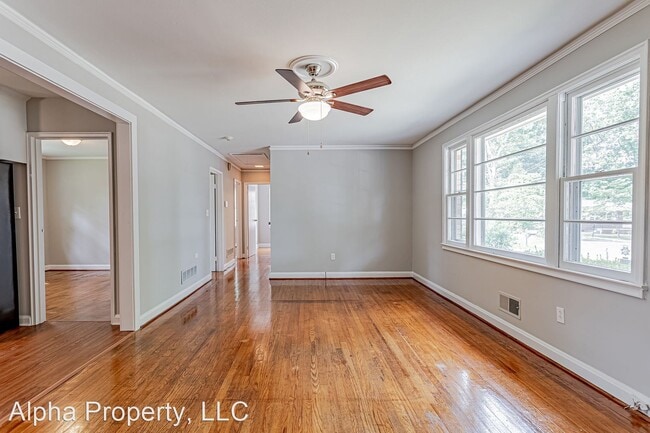 Building Photo - 4 br, 1 bath House - 31 Blue Mountain Dr