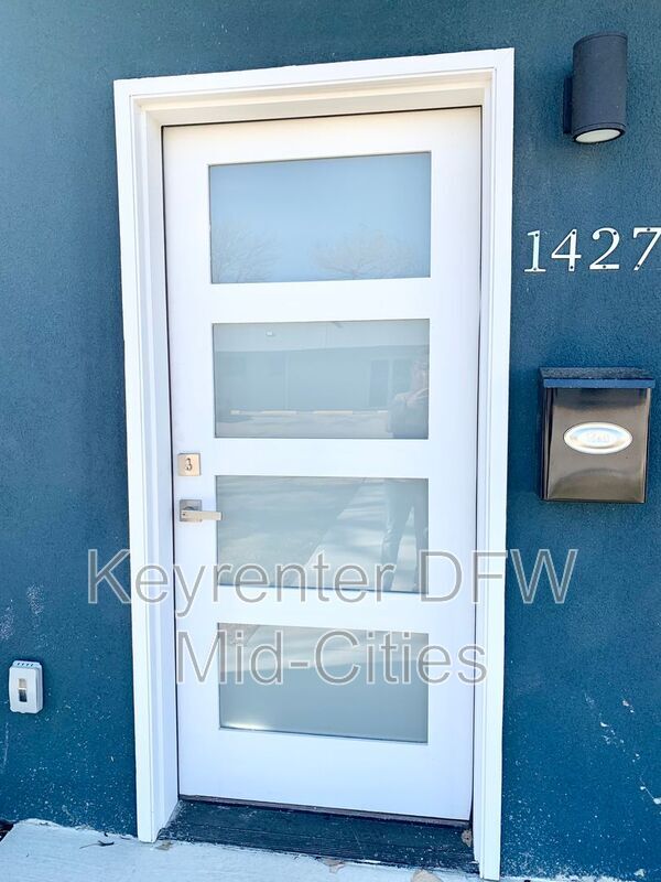 Foto del edificio - 1427 Pearson St