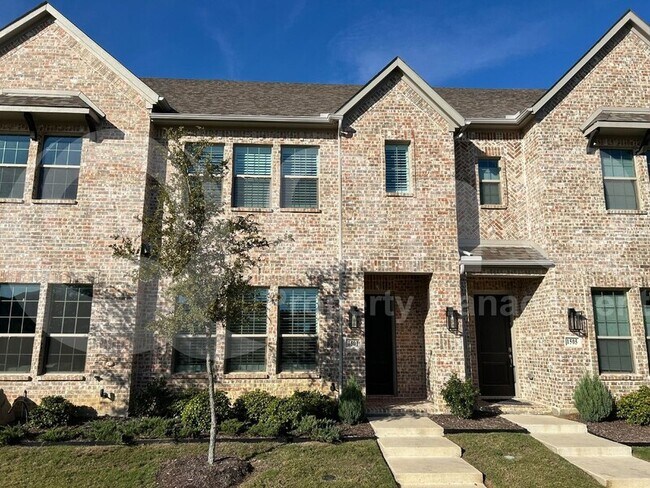 Foto del edificio - 1501 Perrin Ln.