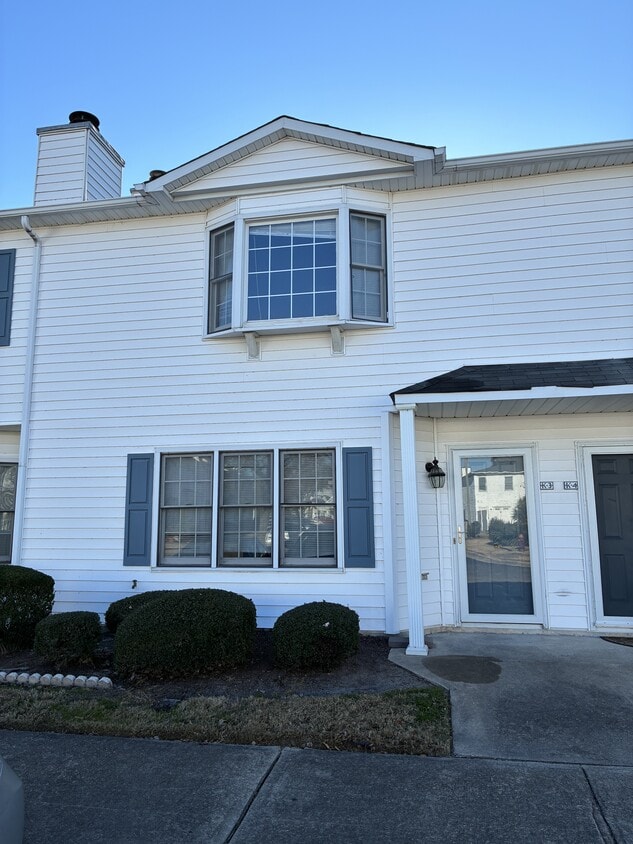 Photo - 3820 Sterling Pointe Dr (Winterville, NC)