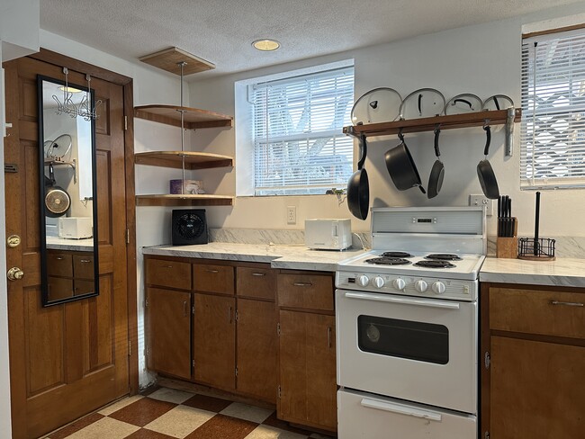 Building Photo - 92 Sciarappa St