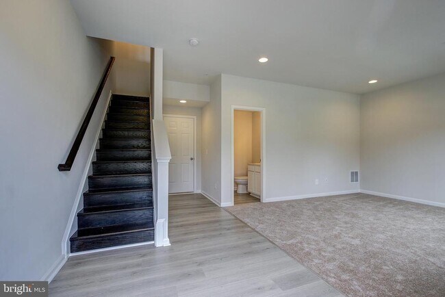 Foto del edificio - 14217 Travilah Rd