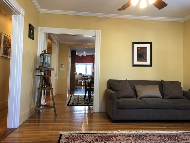 main floor - 167 Adams St