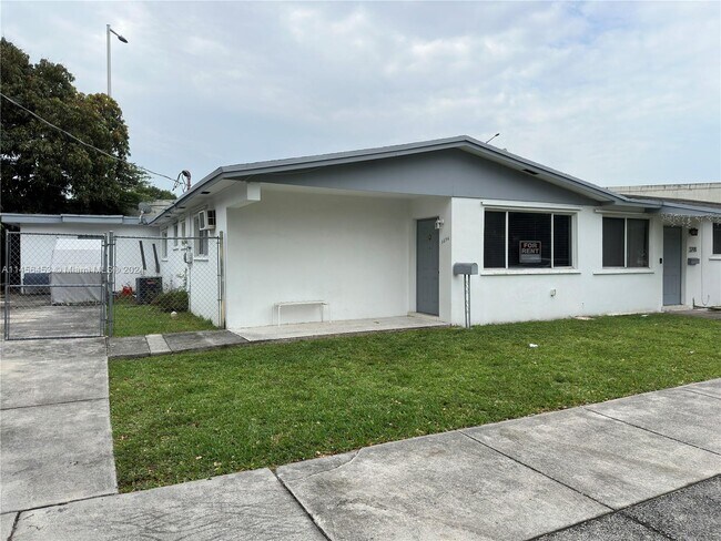 Foto del edificio - 3296 NW 13th Terrace