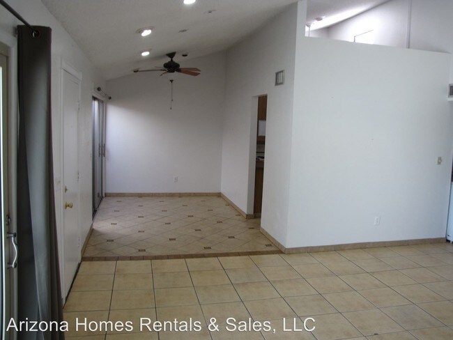 Building Photo - 3 br, 2 bath House - 2753 W Anklam Rd Unit E
