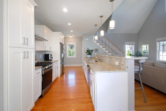 Foto del edificio - 19 Brigham Farm Ln