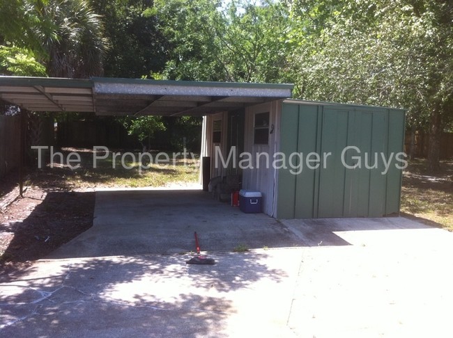 Building Photo - 105 Angeles Rd
