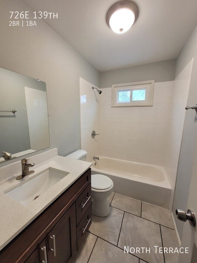 Foto del edificio - 726E 139th-