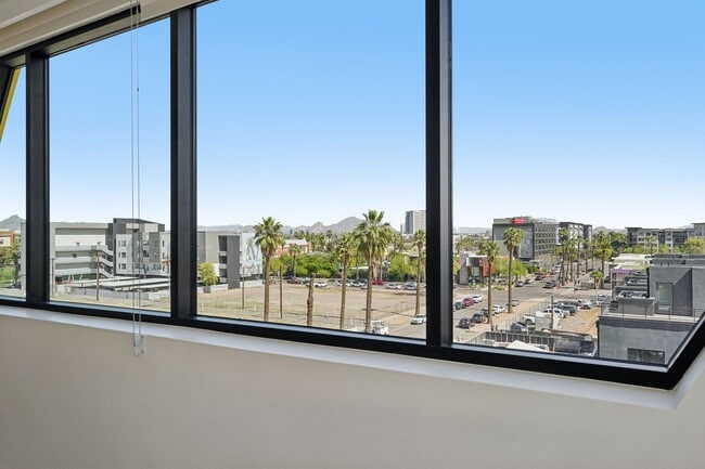 Interior Photo - Rainbow Road