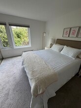 Bedroom - 828 N El Camino Real