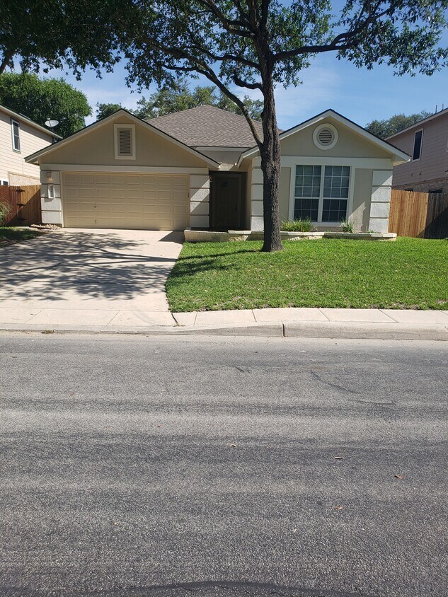 Primary Photo - 11811 Wheathill