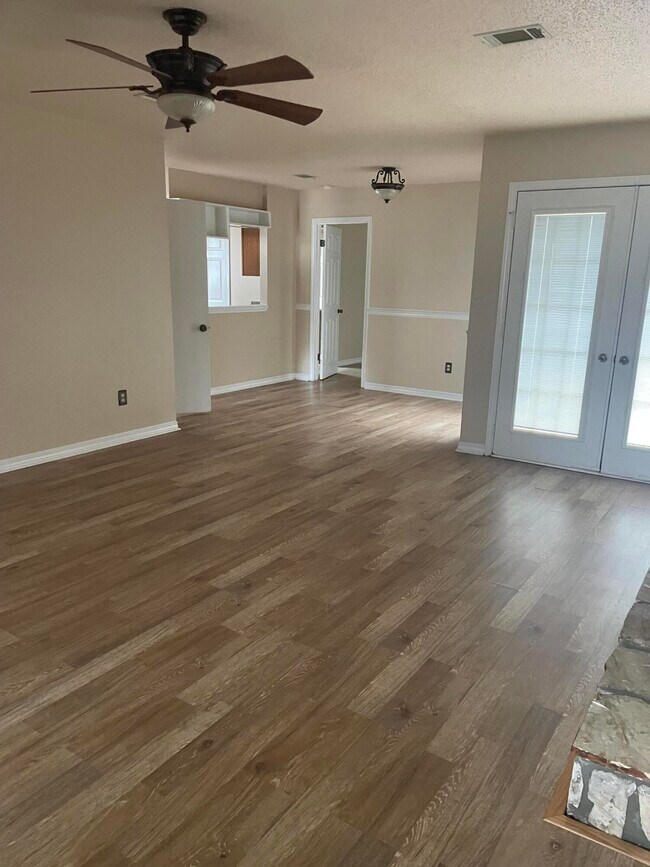 Building Photo - 3022 Blue Pine Ln