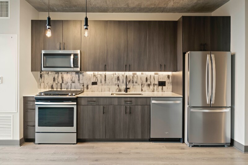 Foto principal - 1350 W Lake St
