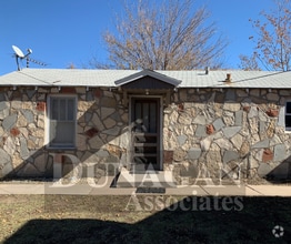 Building Photo - 616 W Blodgett St