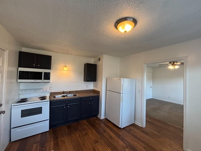 Photo - 819 Ramsey St Apartment