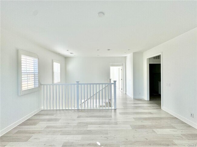 Building Photo - 124 Turquoise