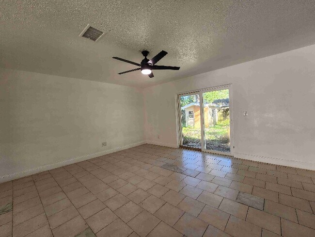 Building Photo - 6407 2nd Ave NE