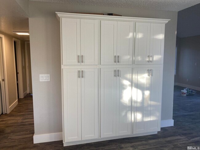 Foto del edificio - 5830 Shadow Park Dr