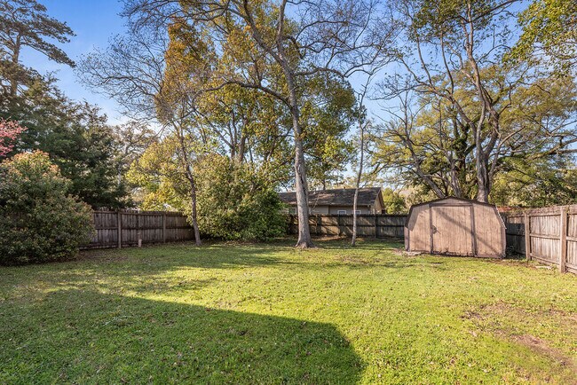 Foto del edificio - Old Government