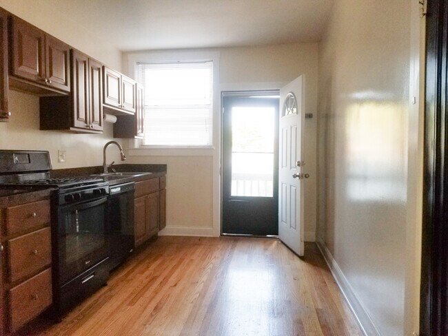 Foto del edificio - 4607 N Campbell Ave
