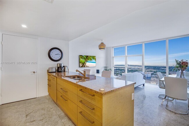 Foto del edificio - 1830 S Ocean Dr