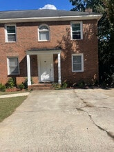 Building Photo - 11 Crescent Ln