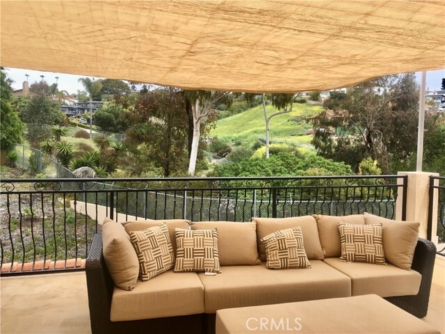 Foto del edificio - 104 Avenida Caballeros