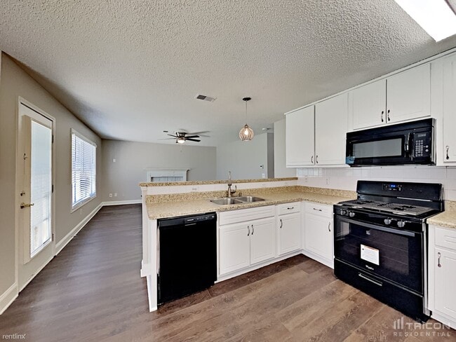 Building Photo - 4766 Mitchells Ridge Dr