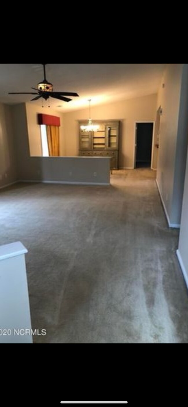 Foto del edificio - 517 Spring Forest Rd