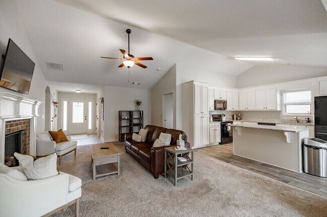 Building Photo - 47 Heartland Cir