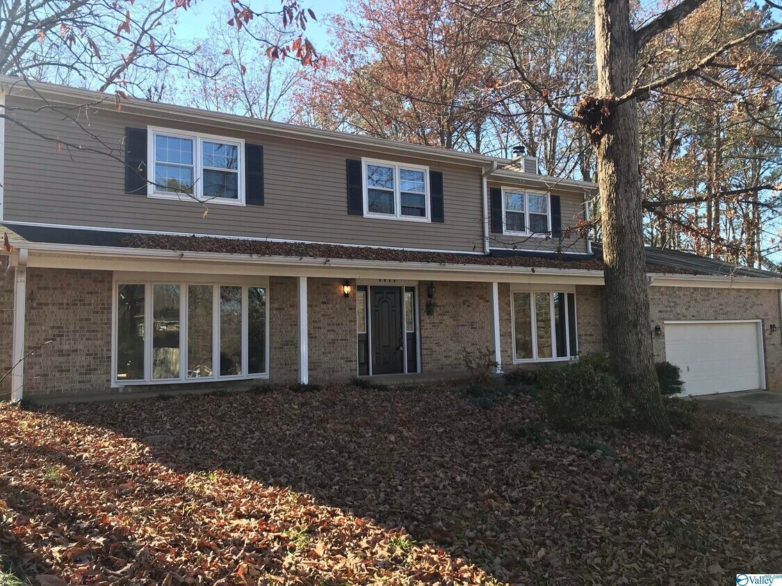 2504 Glen Echo Cir SE, Huntsville, AL 35803 House for Rent in