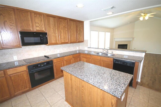 Building Photo - 12603 Taylorwood Ln