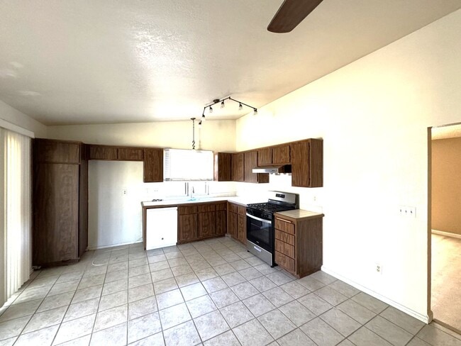 Photo - Charming 3-Bed, 2-Bath Home for Rent in San Bernardino, Close to CSUSB, Small Pets Welcome