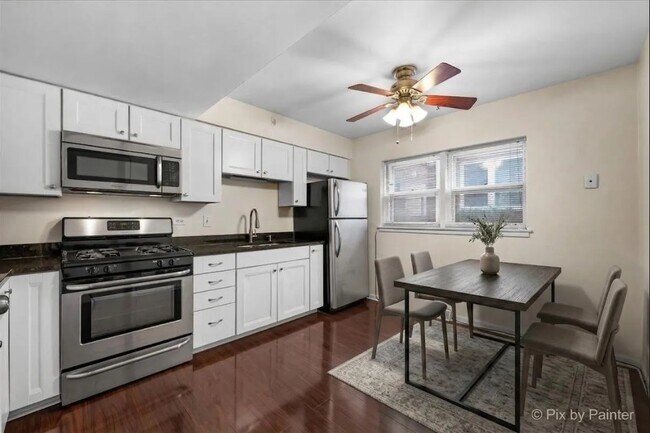 Foto del edificio - 5530 W Lawrence Ave