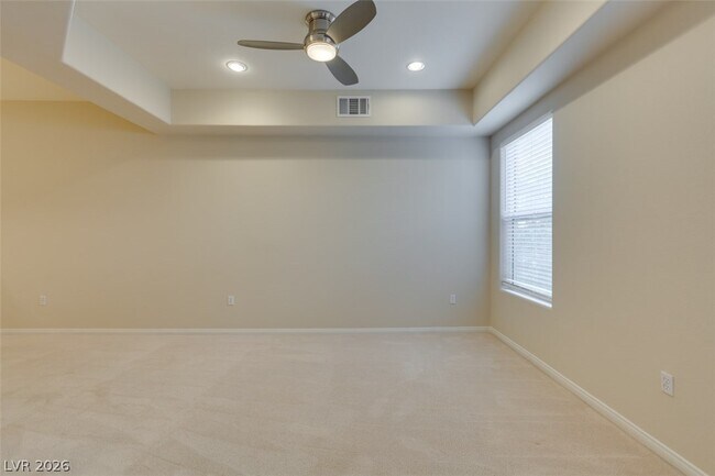 Foto del edificio - 50 E Serene Ave