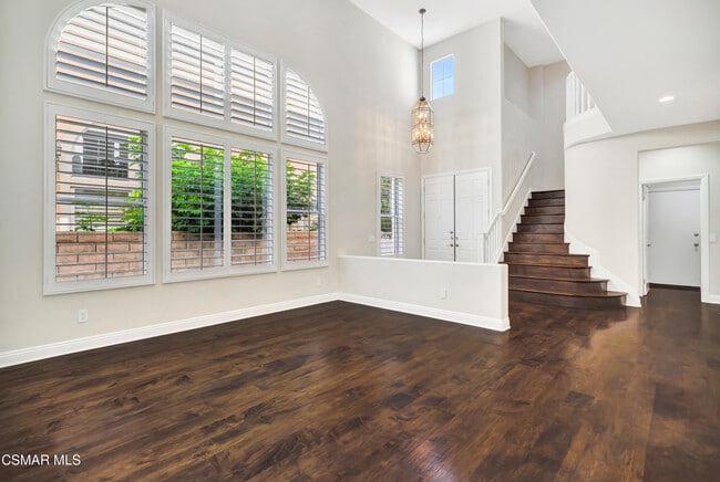 Building Photo - 3044 Ferncrest Pl
